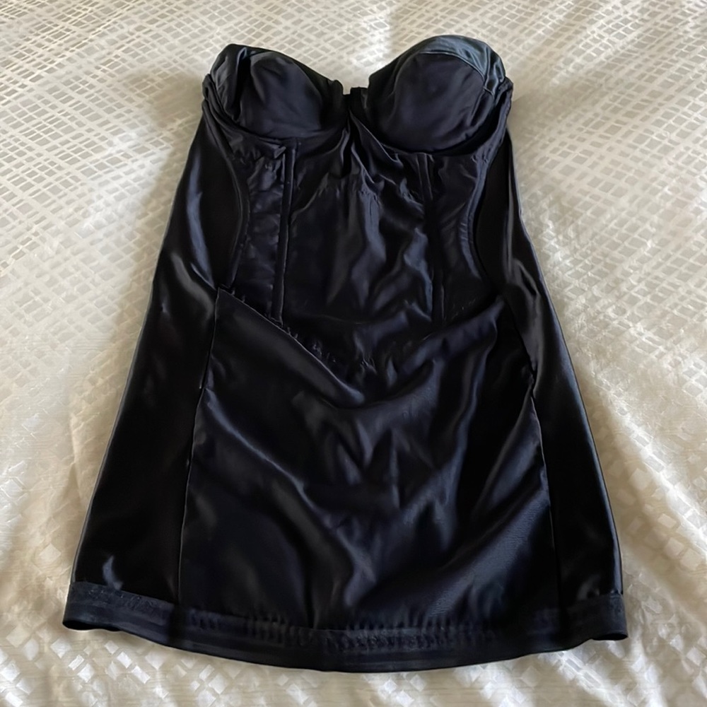 Black strapless shape wear slip.